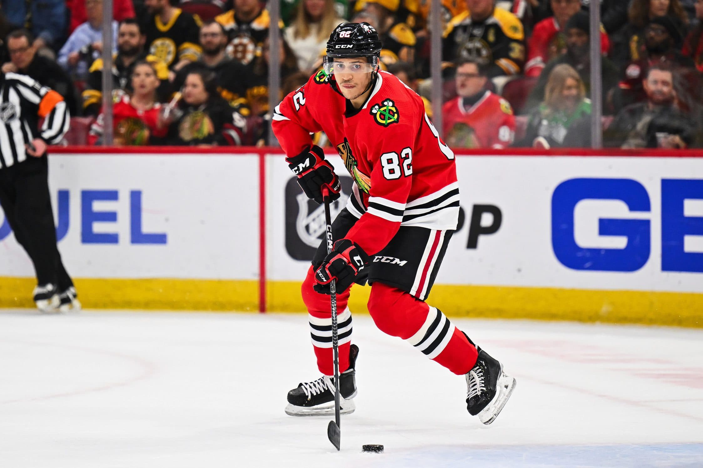 Report: Carolina Hurricanes sign defenseman Caleb Jones on one-year contract