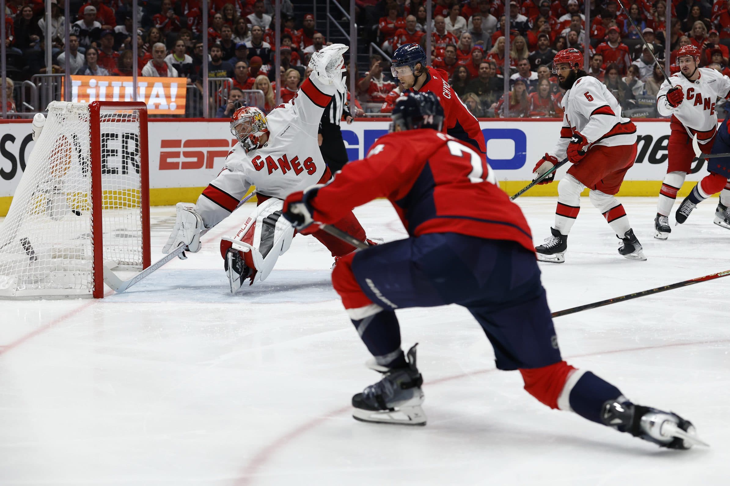 Best NHL player prop bets (May 12): Two value plays for Capitals-Hurricanes Game 4
